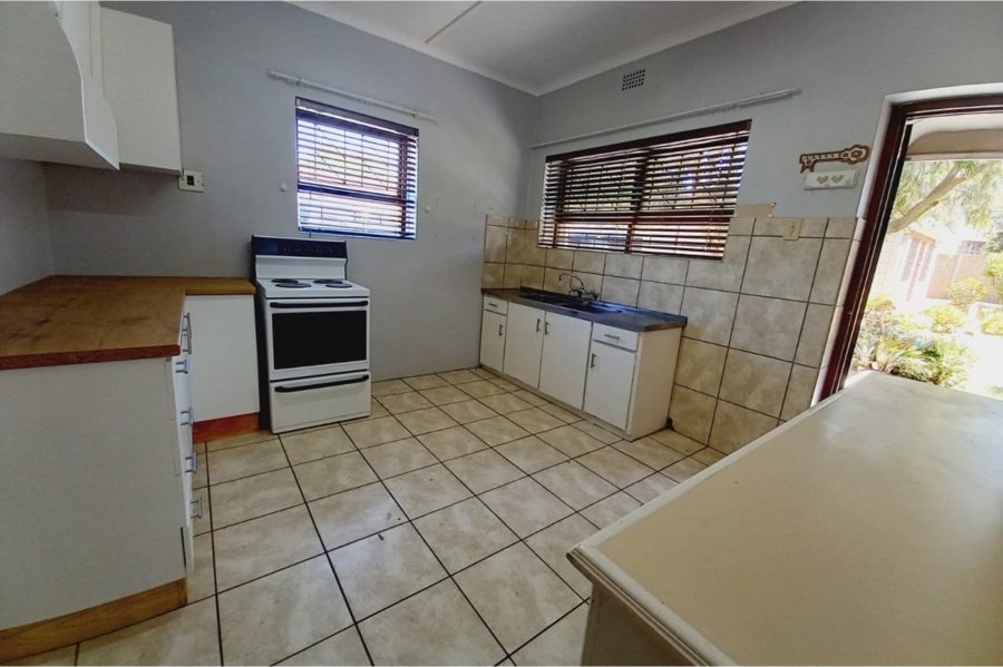 2 Bedroom Property for Sale in Albertinia Western Cape